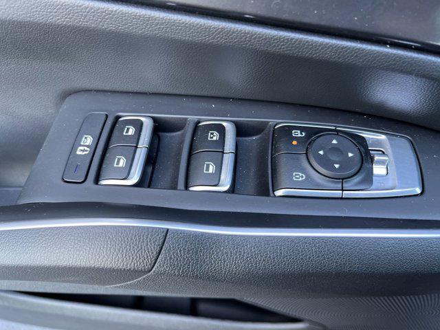 used 2024 Kia Sorento car, priced at $31,652