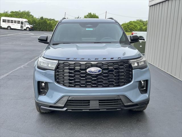 new 2025 Ford Explorer car, priced at $46,227