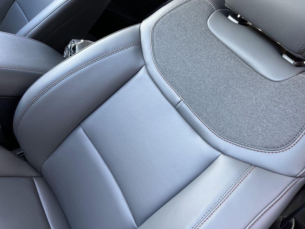 new 2025 Ford Explorer car, priced at $46,418