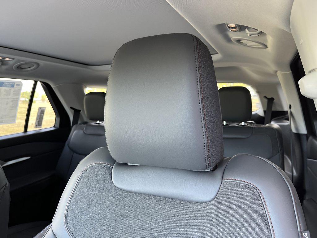 new 2025 Ford Explorer car, priced at $46,418