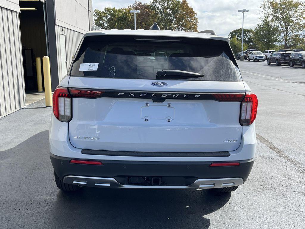 new 2025 Ford Explorer car, priced at $46,418
