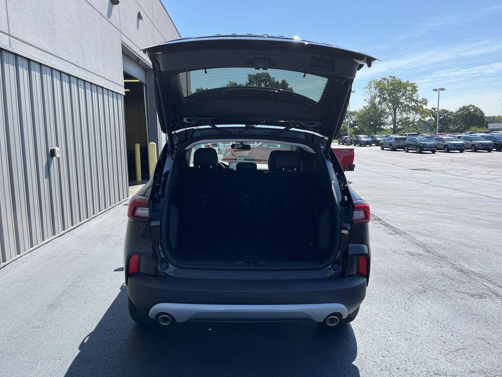 new 2025 Ford Escape PHEV car, priced at $33,227