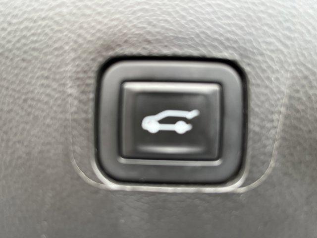 used 2021 Chevrolet Traverse car, priced at $19,995