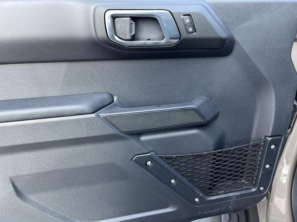 new 2025 Ford Bronco car, priced at $60,071