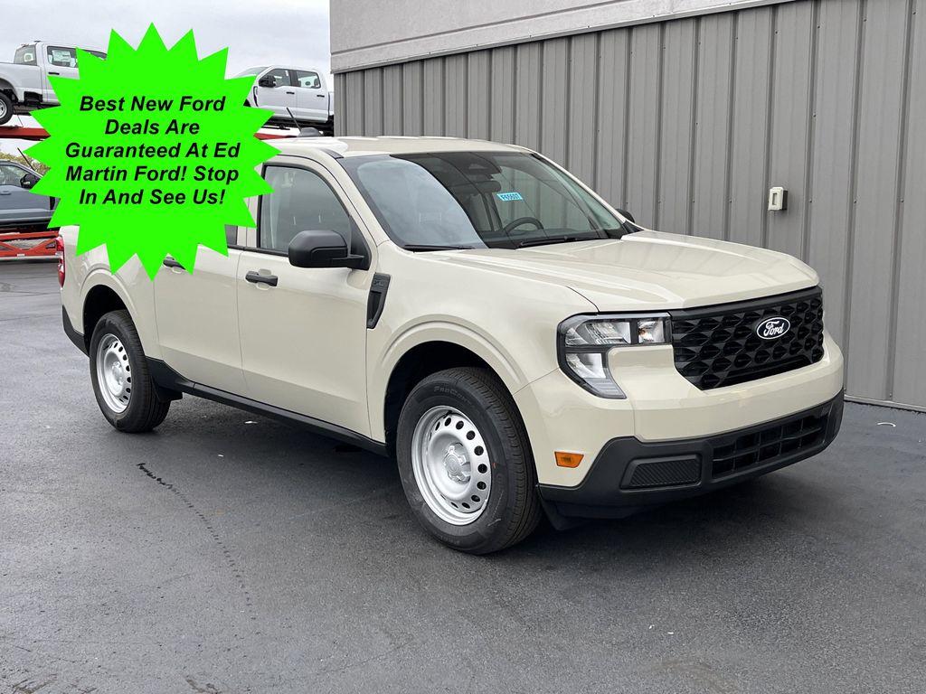 new 2025 Ford Maverick car, priced at $29,957