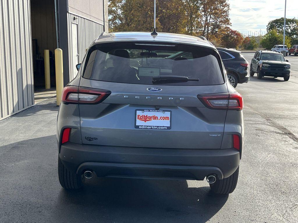 new 2026 Ford Escape car, priced at $33,566