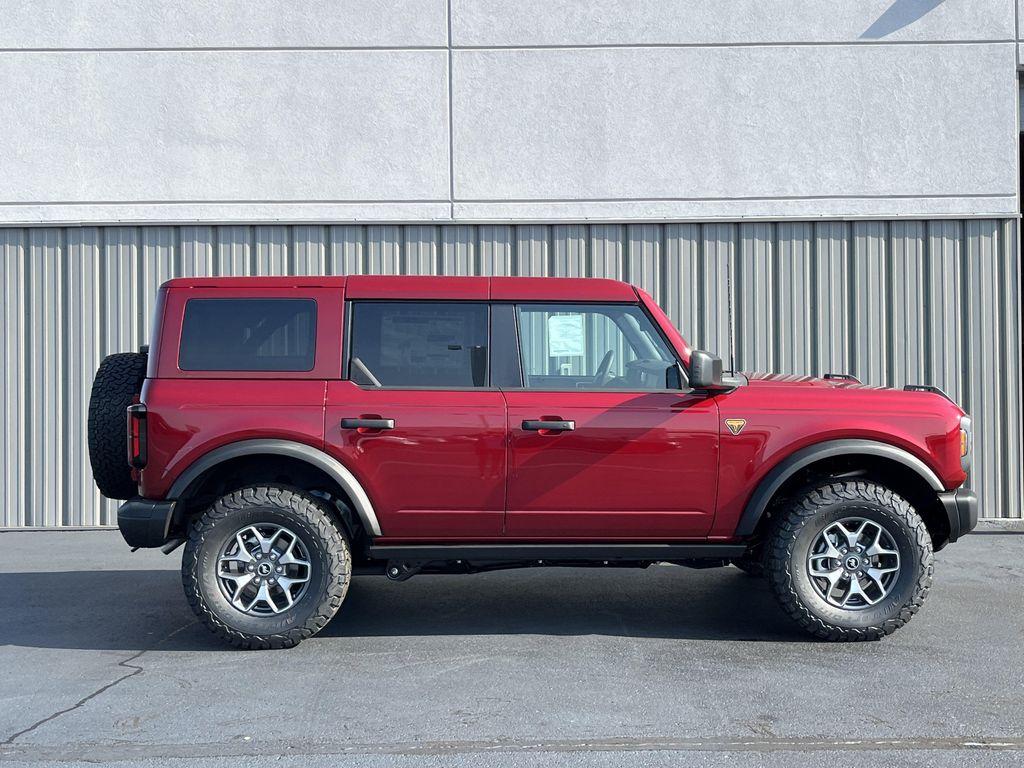 new 2025 Ford Bronco car, priced at $51,900