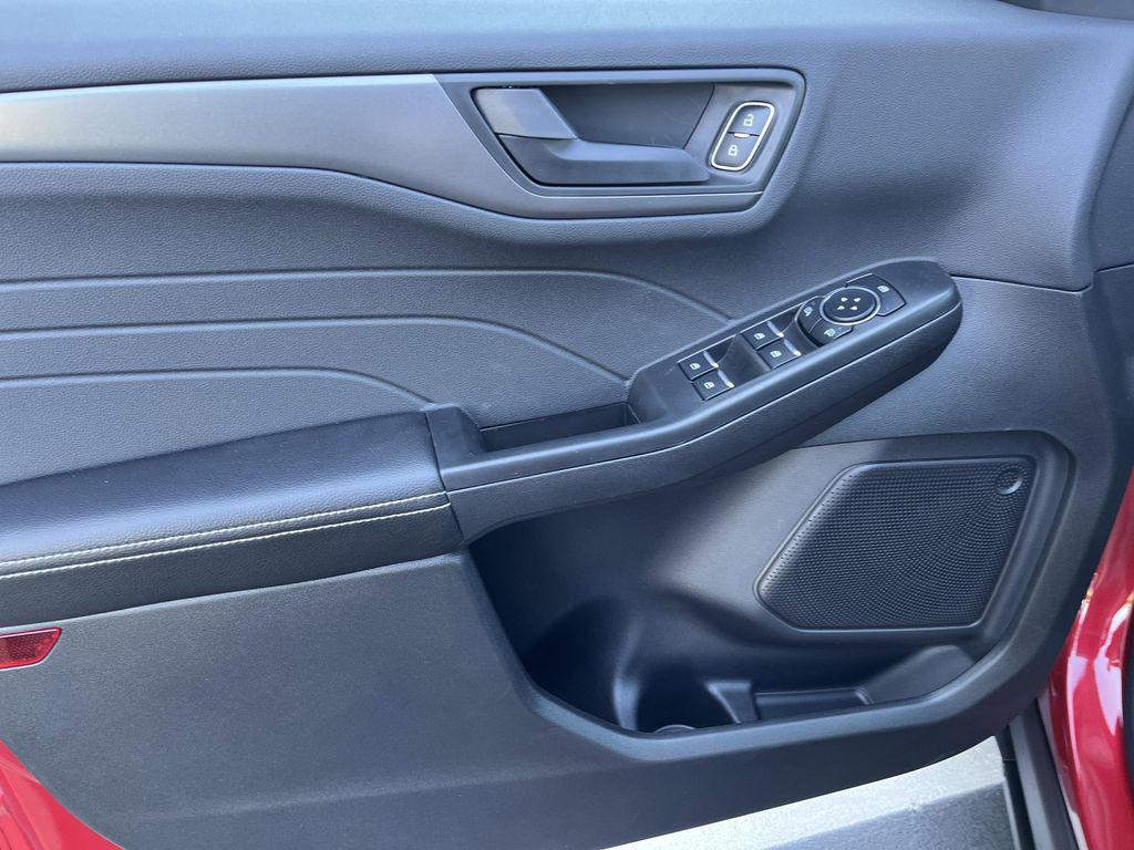 new 2025 Ford Escape car, priced at $26,897