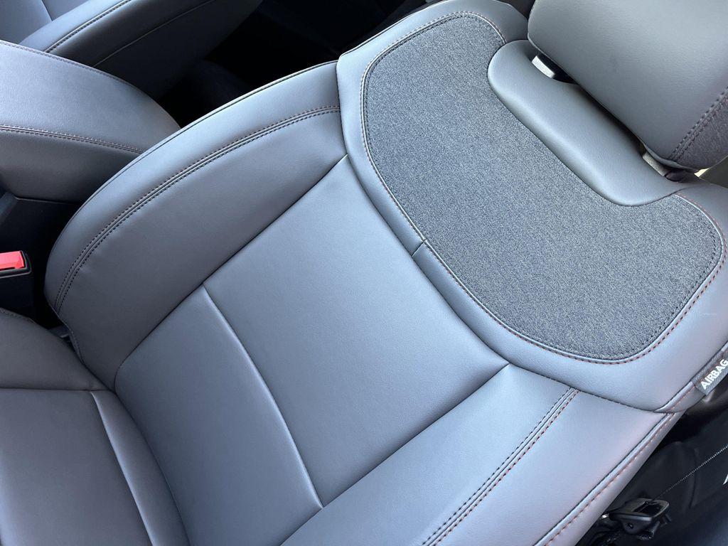 new 2025 Ford Explorer car, priced at $45,266