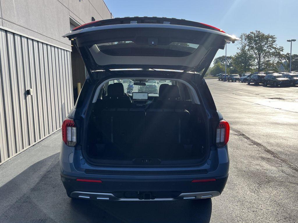 new 2025 Ford Explorer car, priced at $46,238