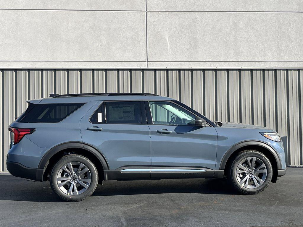 new 2025 Ford Explorer car, priced at $46,238