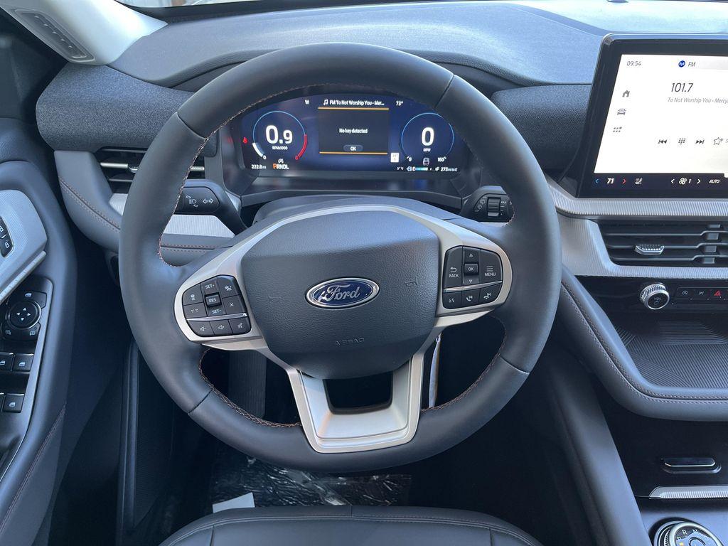 new 2025 Ford Explorer car, priced at $46,238