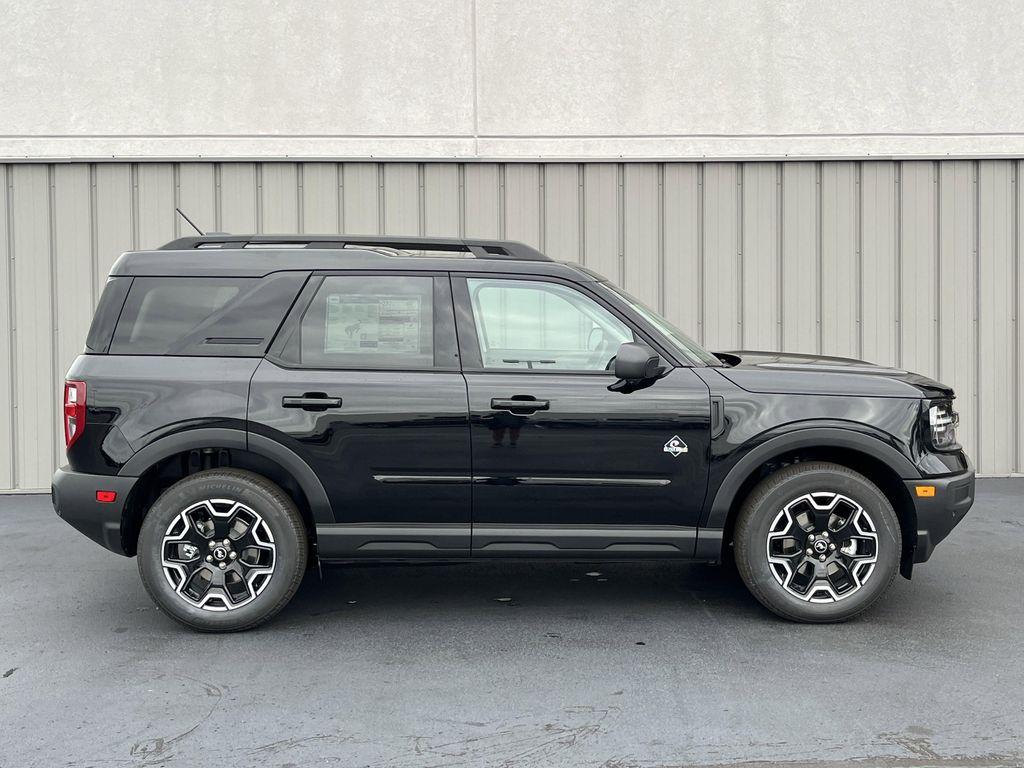 new 2025 Ford Bronco Sport car, priced at $37,480