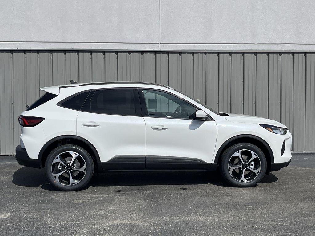 new 2025 Ford Escape car, priced at $29,000