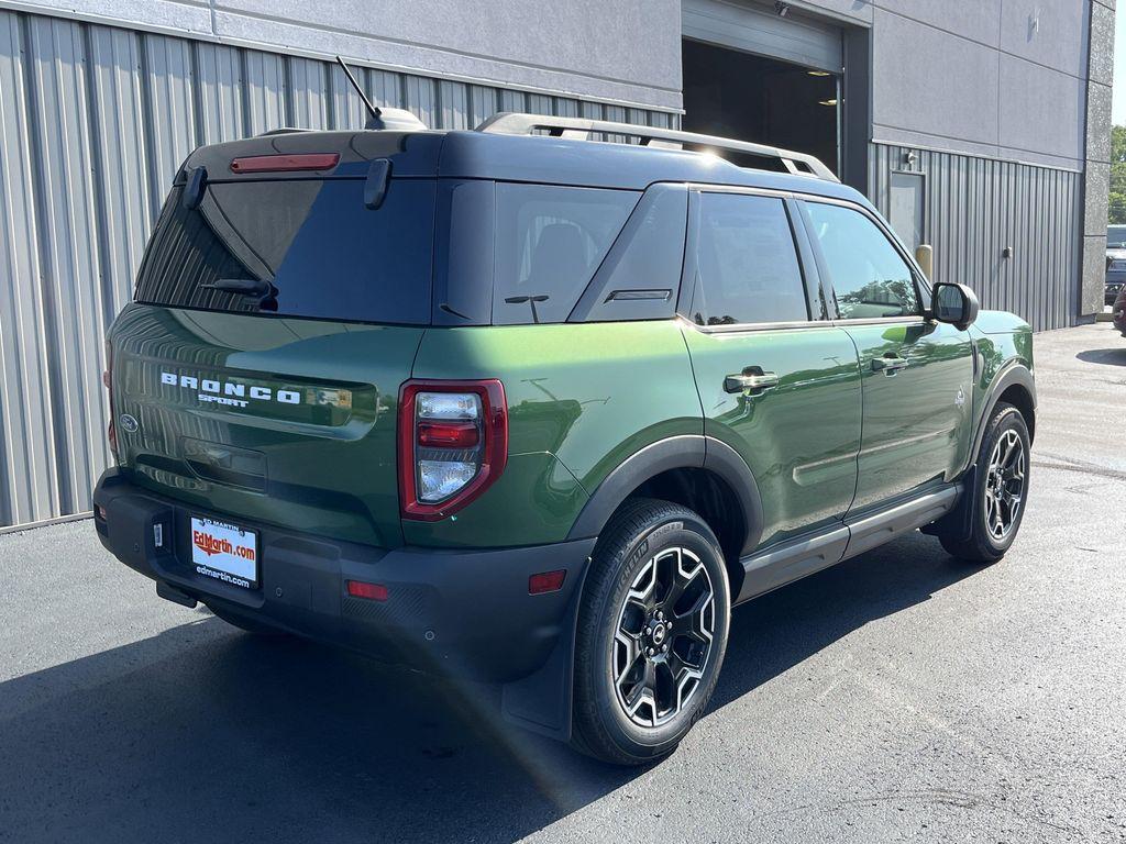 new 2025 Ford Bronco Sport car, priced at $37,990