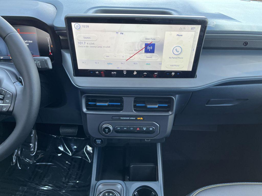 new 2025 Ford Maverick car, priced at $33,026