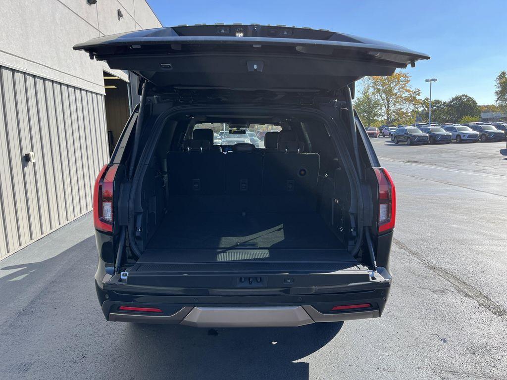 new 2025 Ford Expedition Max car, priced at $83,377