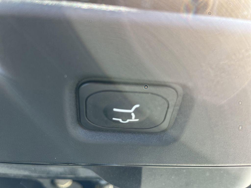 new 2025 Ford Expedition Max car, priced at $83,377