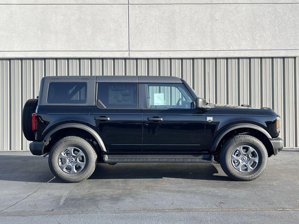 new 2025 Ford Bronco car, priced at $44,563