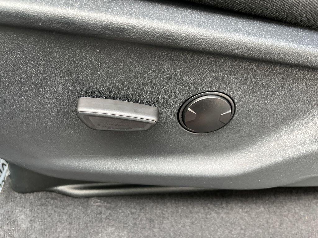 new 2025 Ford F-250 car, priced at $56,234
