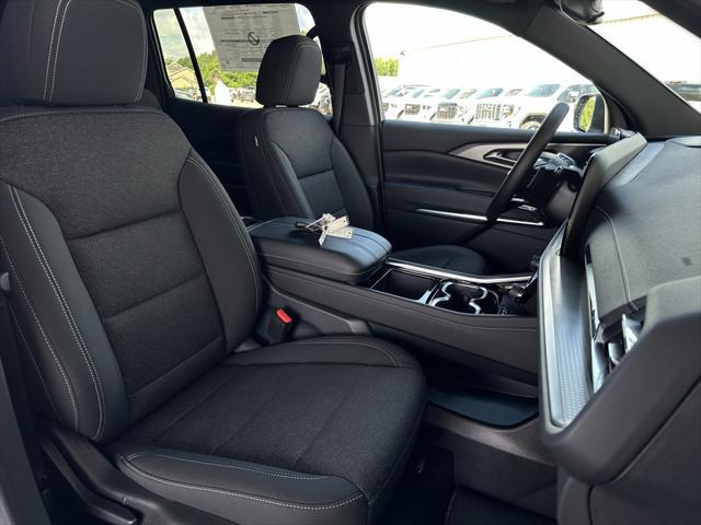 new 2025 Chevrolet Traverse car, priced at $40,778