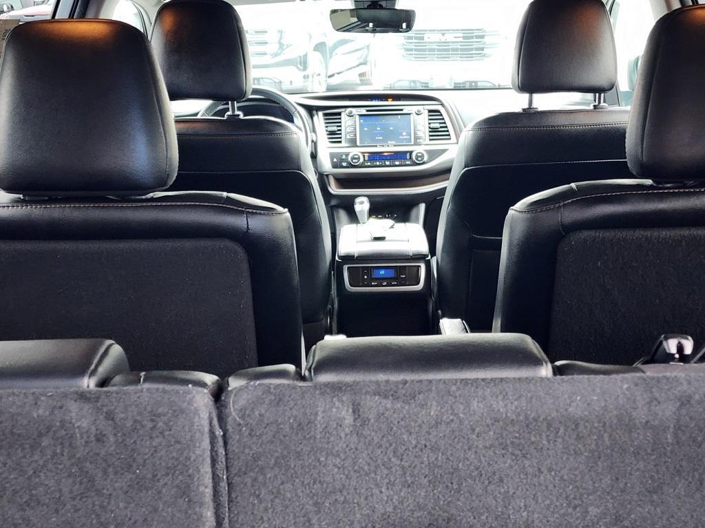 used 2019 Toyota Highlander car, priced at $24,634