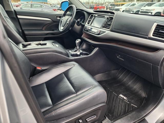 used 2019 Toyota Highlander car, priced at $29,007
