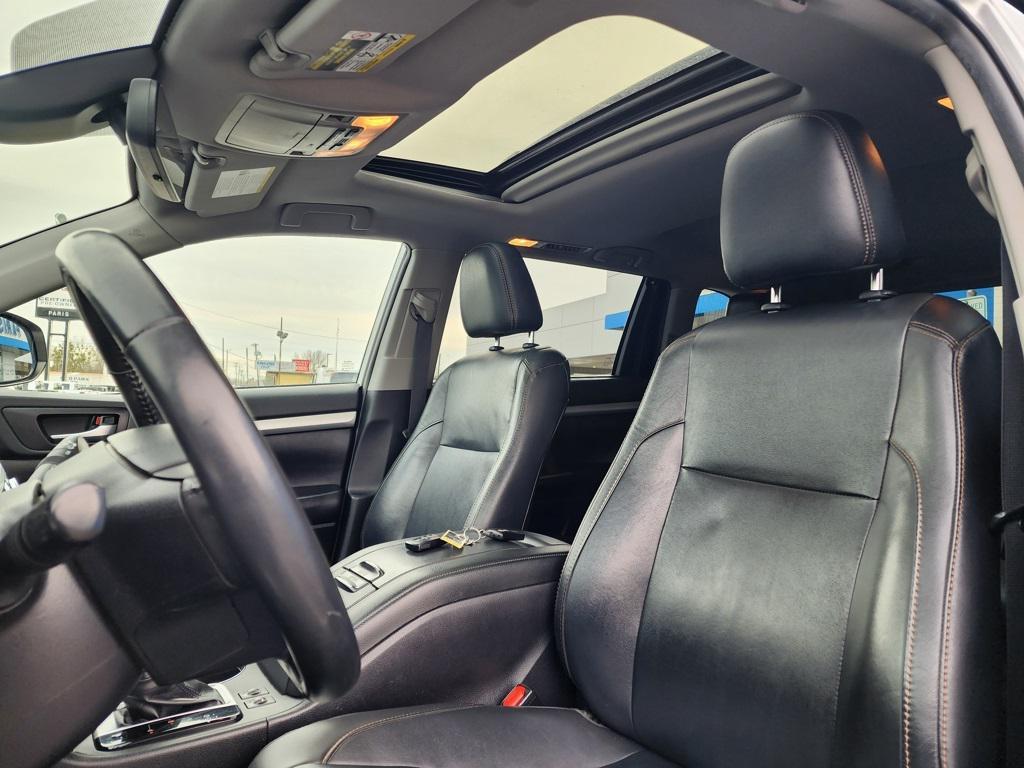 used 2019 Toyota Highlander car, priced at $24,634