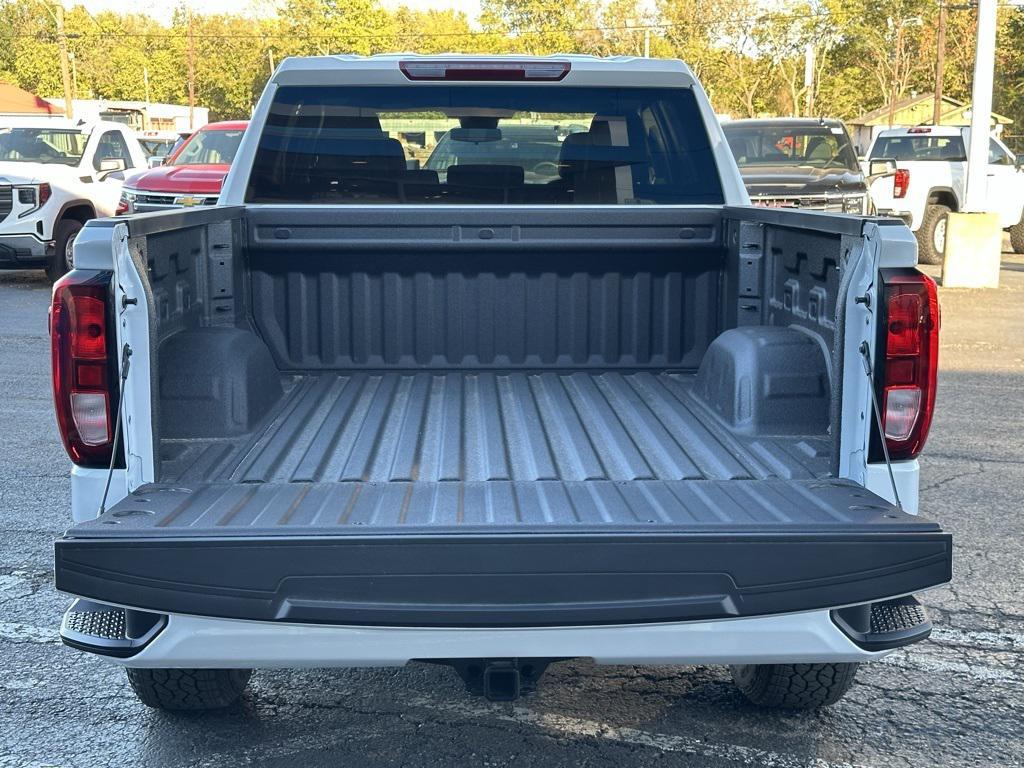 new 2026 GMC Sierra 1500 car, priced at $47,548