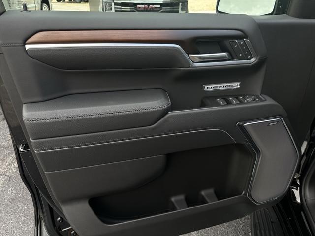 new 2025 GMC Sierra 1500 car, priced at $59,586