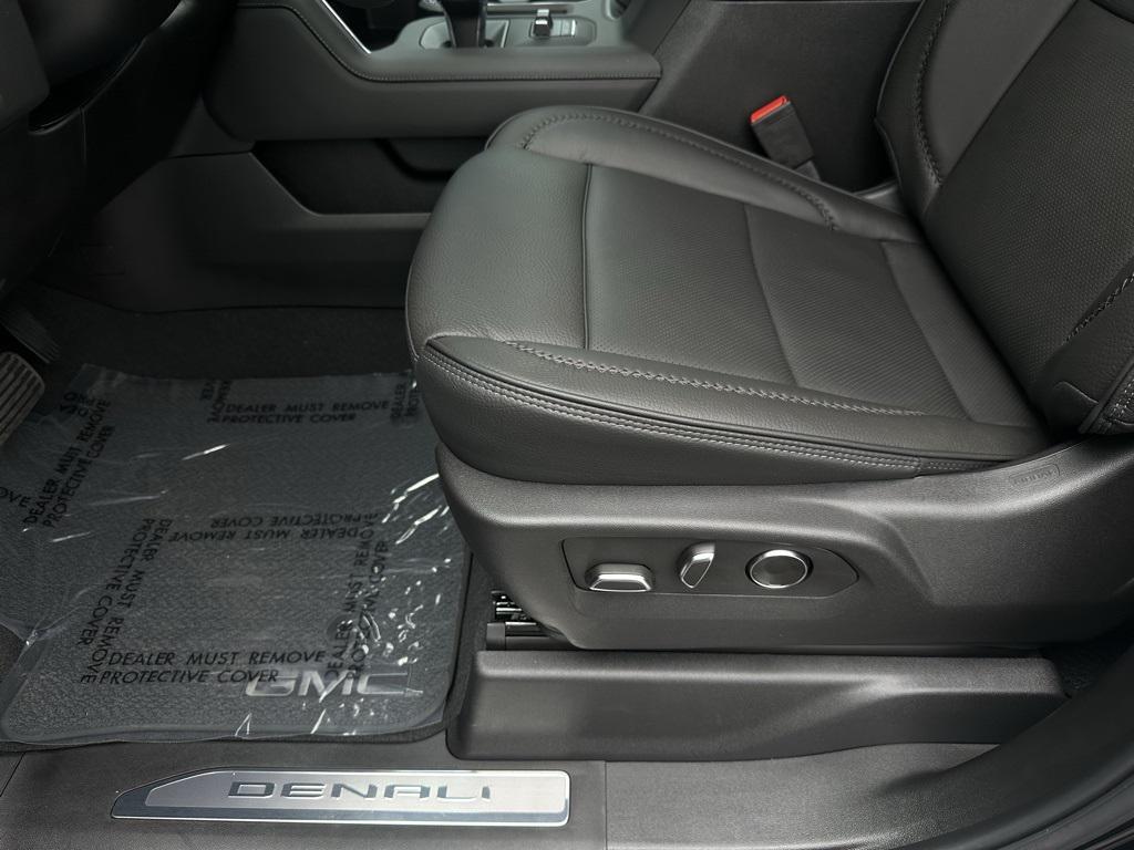 new 2025 GMC Sierra 1500 car, priced at $58,883