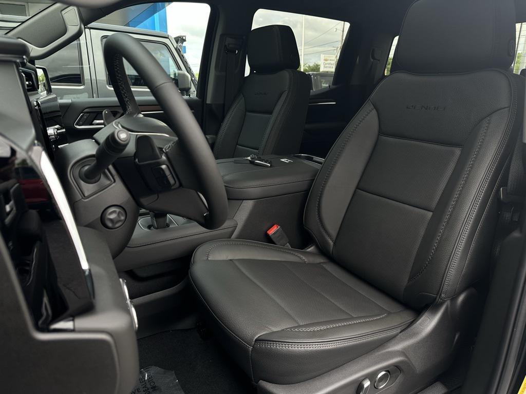new 2025 GMC Sierra 1500 car, priced at $58,883
