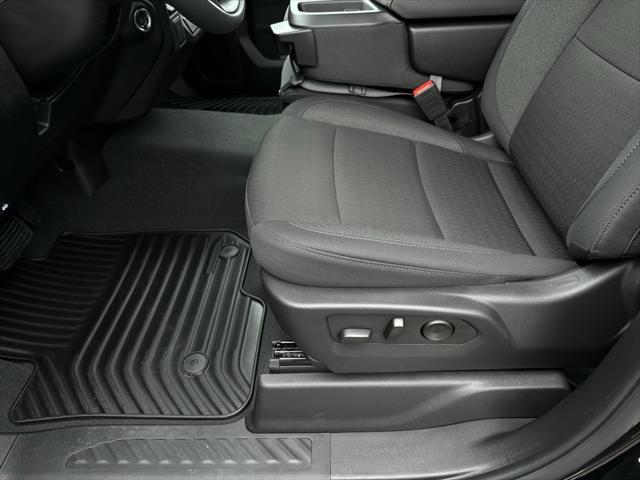 new 2025 GMC Sierra 1500 car, priced at $43,381