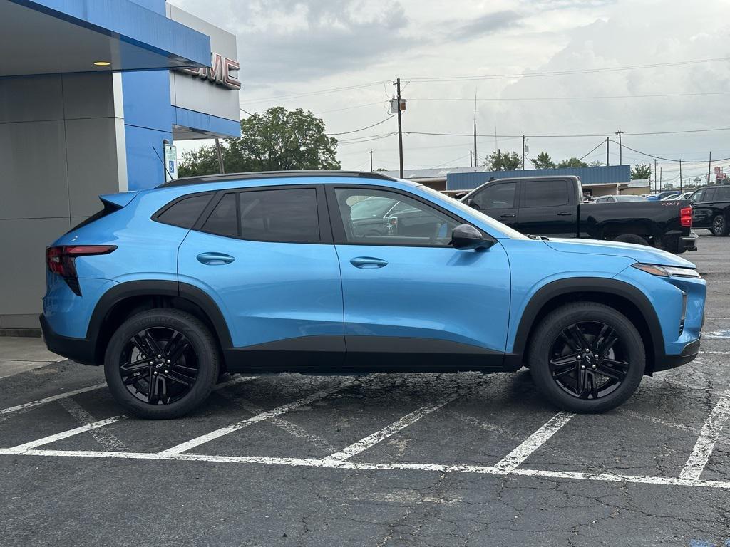 new 2025 Chevrolet Trax car, priced at $25,600