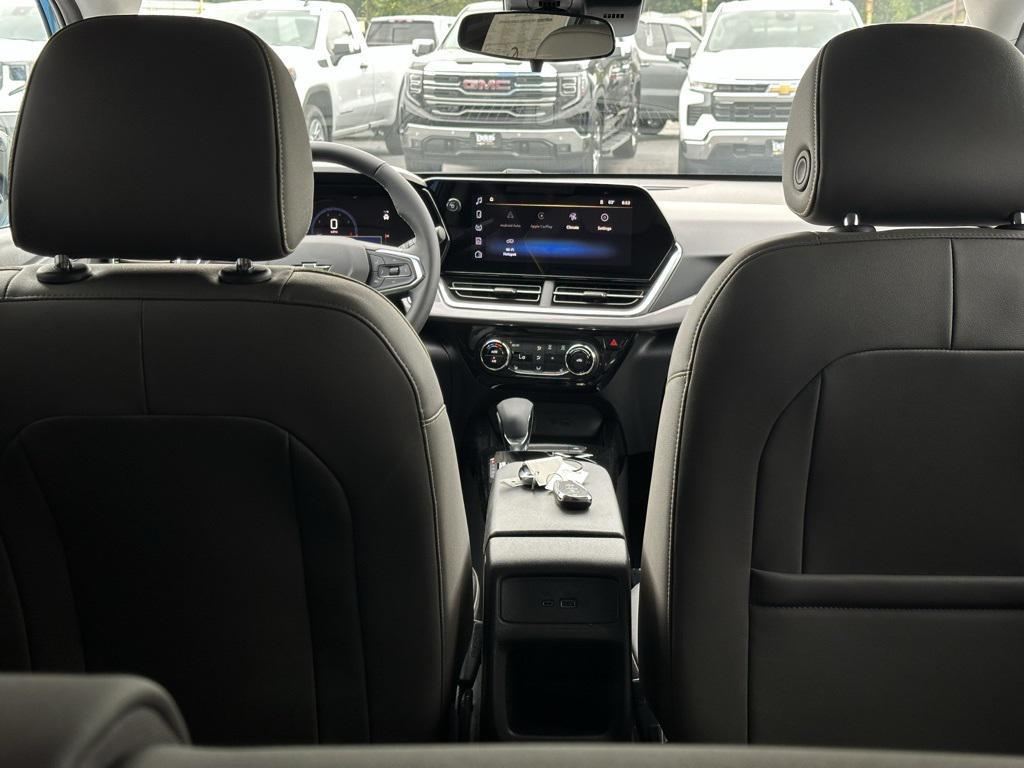 new 2025 Chevrolet Trax car, priced at $25,600