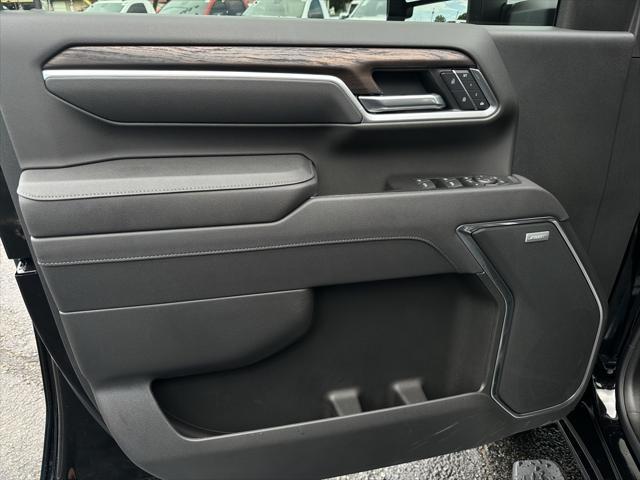 new 2025 GMC Sierra 2500 car, priced at $77,834