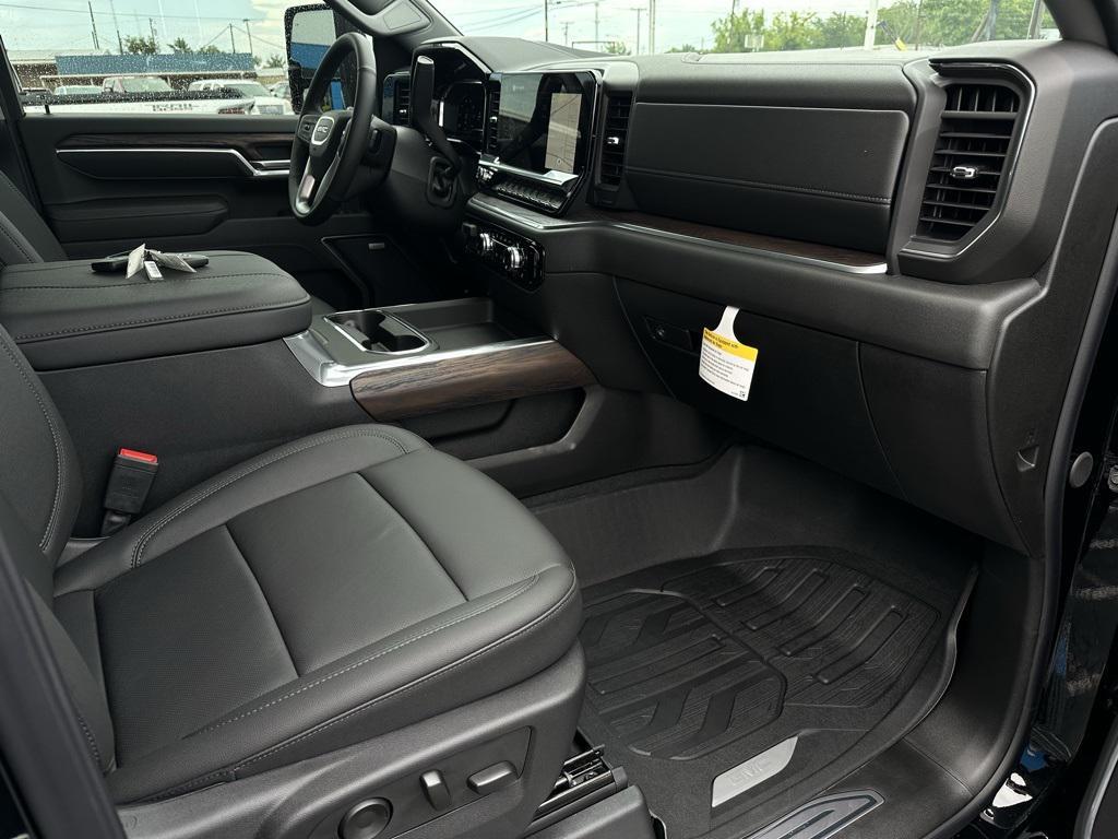 new 2025 GMC Sierra 2500 car, priced at $74,100