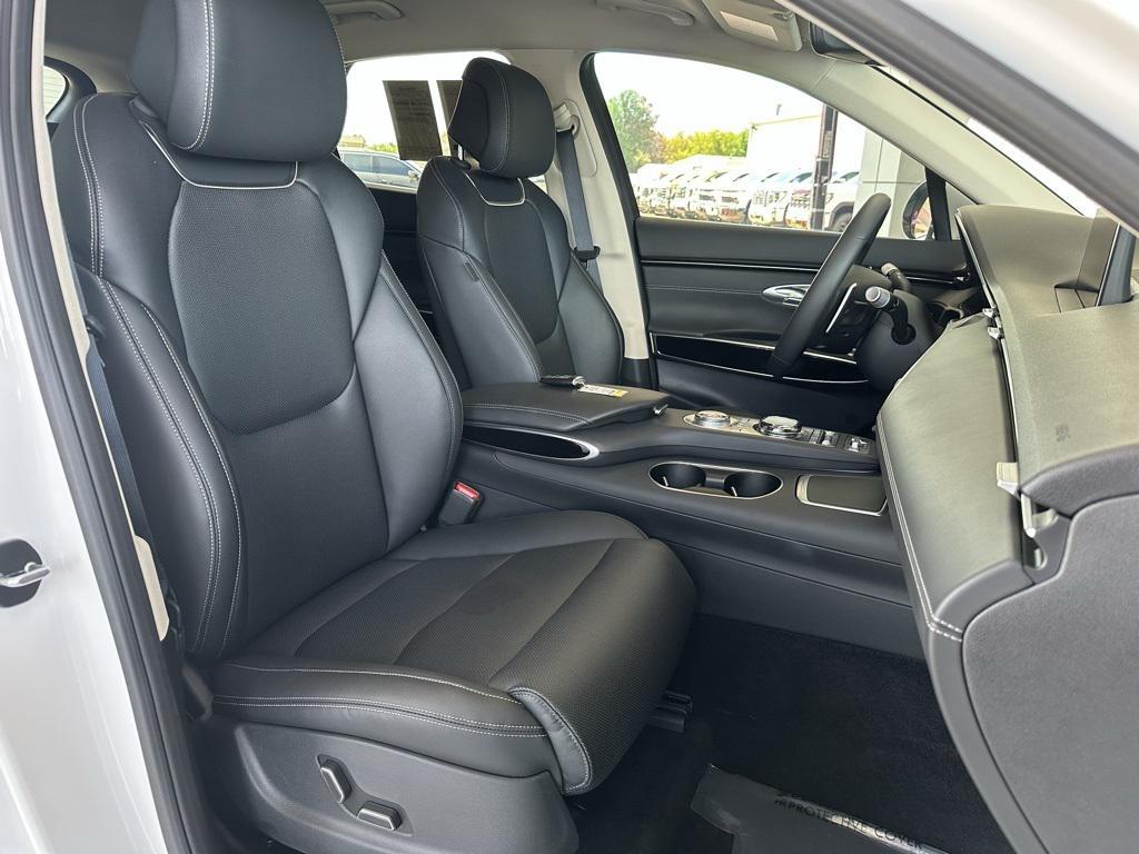 used 2025 Genesis GV70 car, priced at $41,054