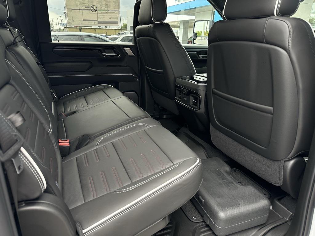 new 2025 GMC Sierra 2500 car, priced at $90,574