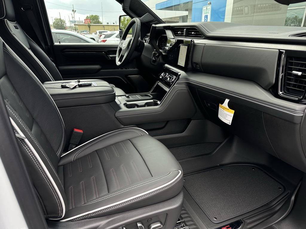 new 2025 GMC Sierra 2500 car, priced at $90,574