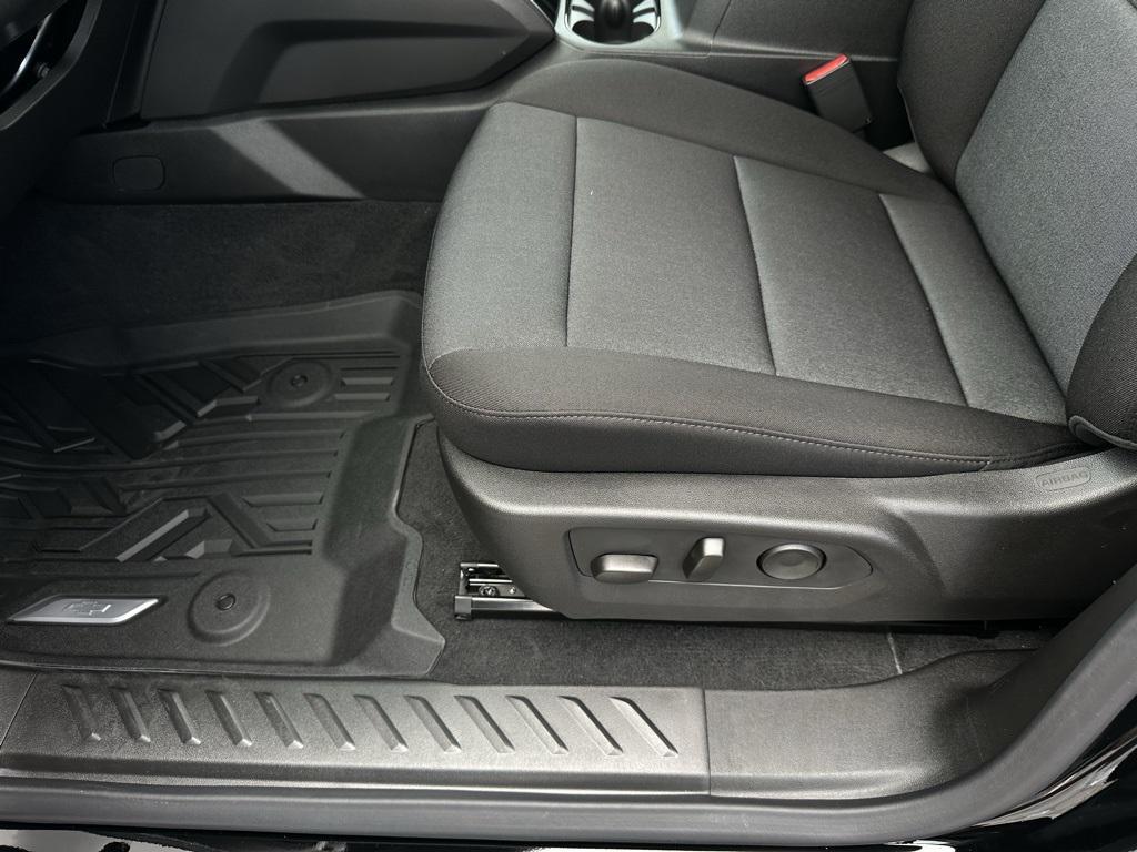 new 2025 Chevrolet Colorado car, priced at $32,861