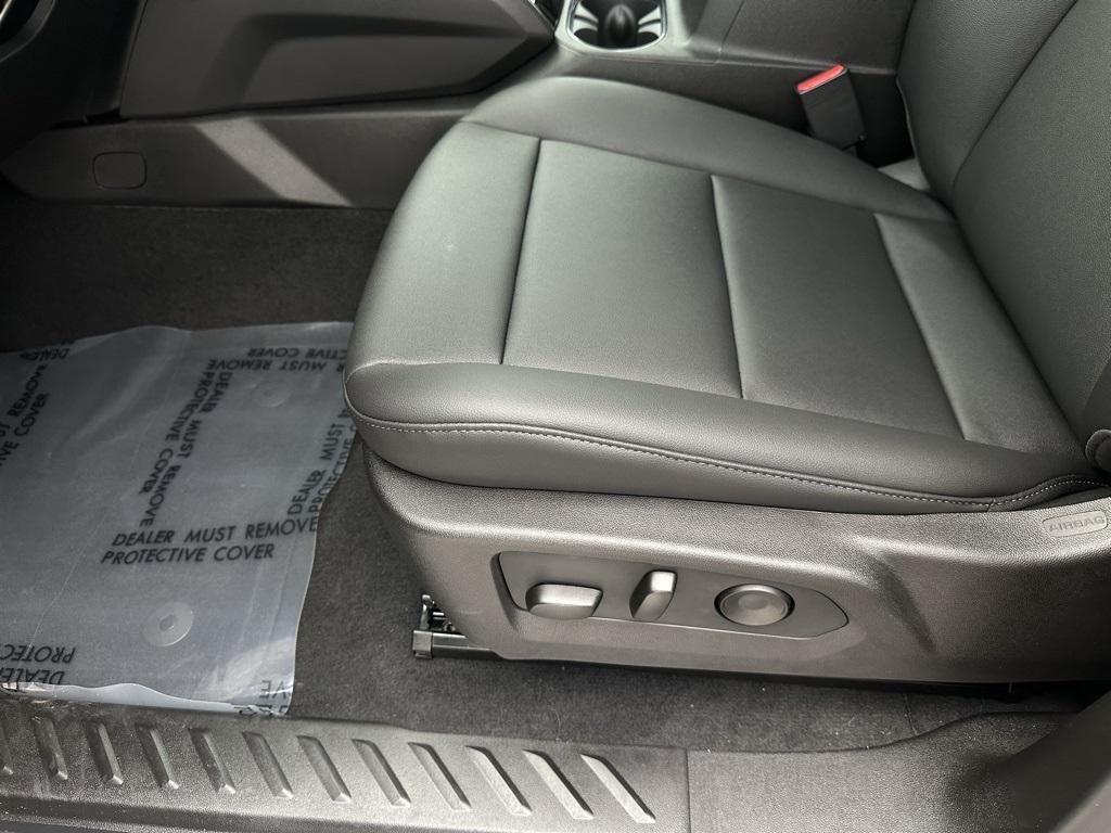 new 2026 GMC Canyon car, priced at $43,418