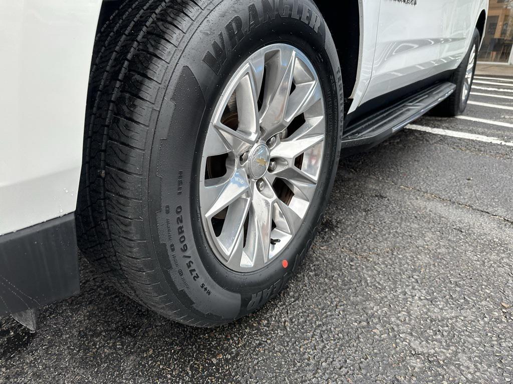used 2022 Chevrolet Suburban car, priced at $39,286