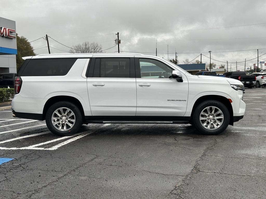 used 2022 Chevrolet Suburban car, priced at $39,286