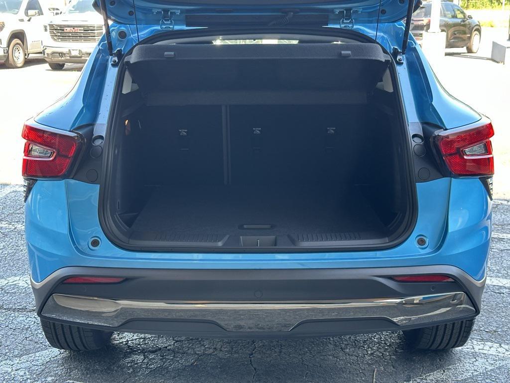 new 2025 Chevrolet Trax car, priced at $26,866