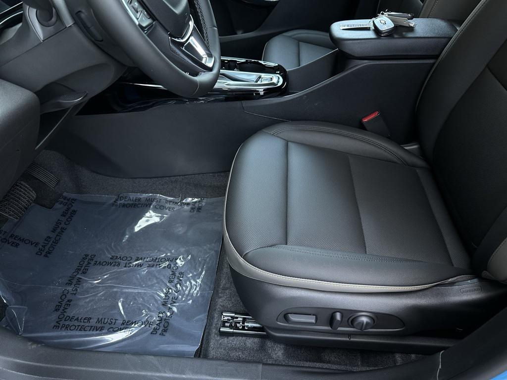 new 2025 Chevrolet Trax car, priced at $26,866
