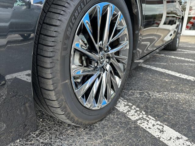 used 2024 Lexus ES 350 car, priced at $50,458