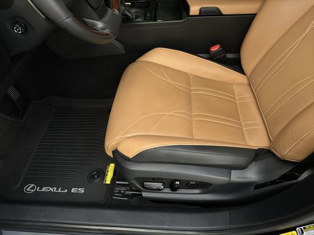 used 2024 Lexus ES 350 car, priced at $50,458
