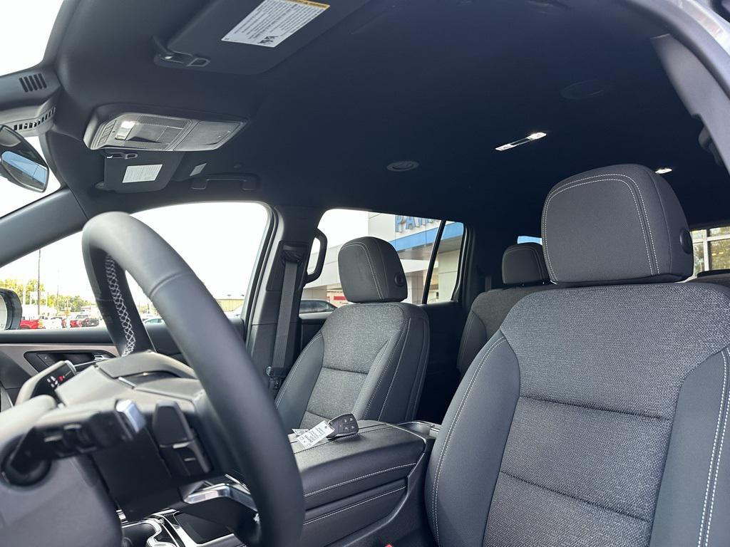 new 2026 Chevrolet Traverse car, priced at $40,568