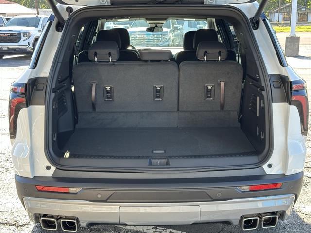 new 2025 Chevrolet Traverse car, priced at $44,540